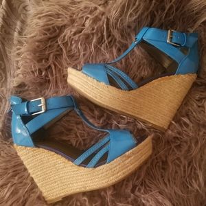 ☆SOLD☆ Guess Straw Wedges